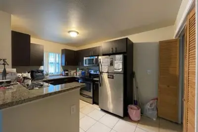 4026 NW 87th Ave, Sunrise: photo 1 of 8