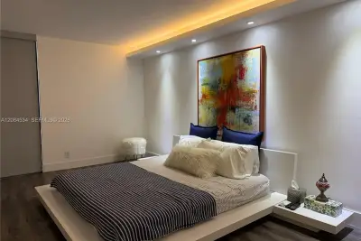 20301 W Country Club Dr #1530, Aventura: photo 1 of 13