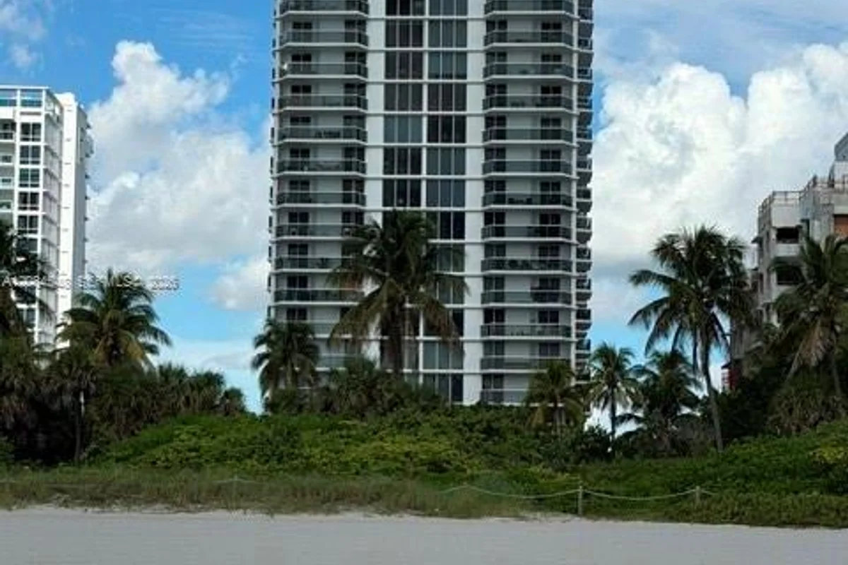 2401 Collins Ave #610, Miami Beach: photo 1 of 25
