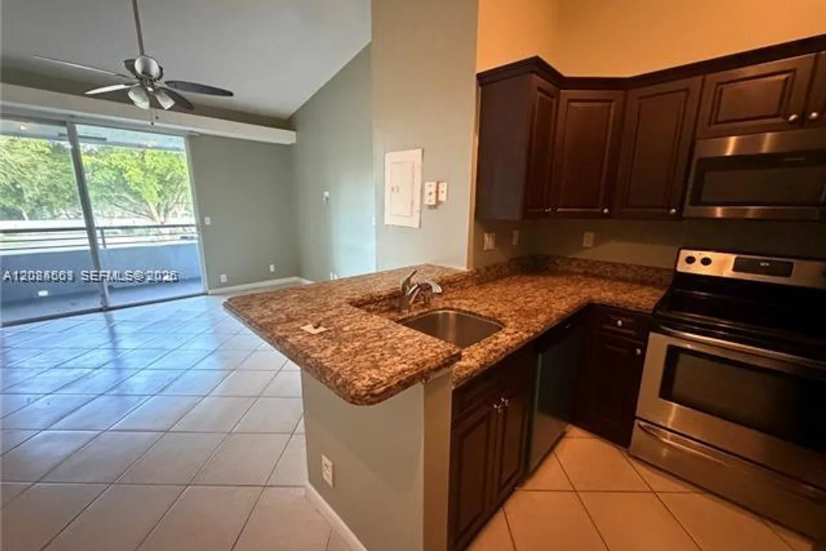 951 Lyons Rd #6206, Coconut Creek: photo 1 of 27