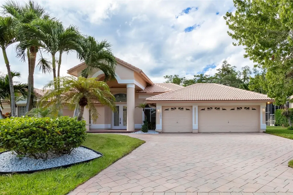 15683 Cypress Park Dr, Wellington: photo 1 of 50