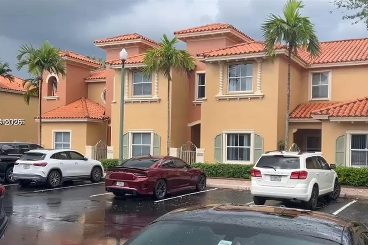 2191 Anchor Ct #1902, Dania Beach: photo 1 of 15