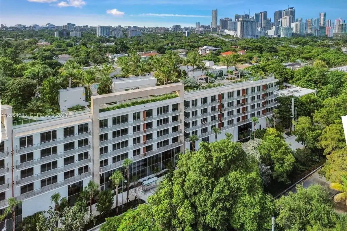 2200 Brickell Ave #402, Miami: photo 1 of 50