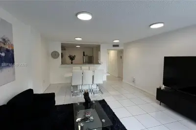 2780 NE 183rd St #303, Aventura: photo 1 of 38