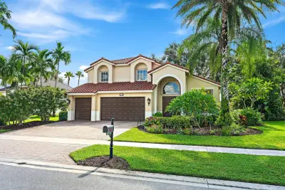 4636 Windward Cove Ln, Wellington: photo 1 of 33