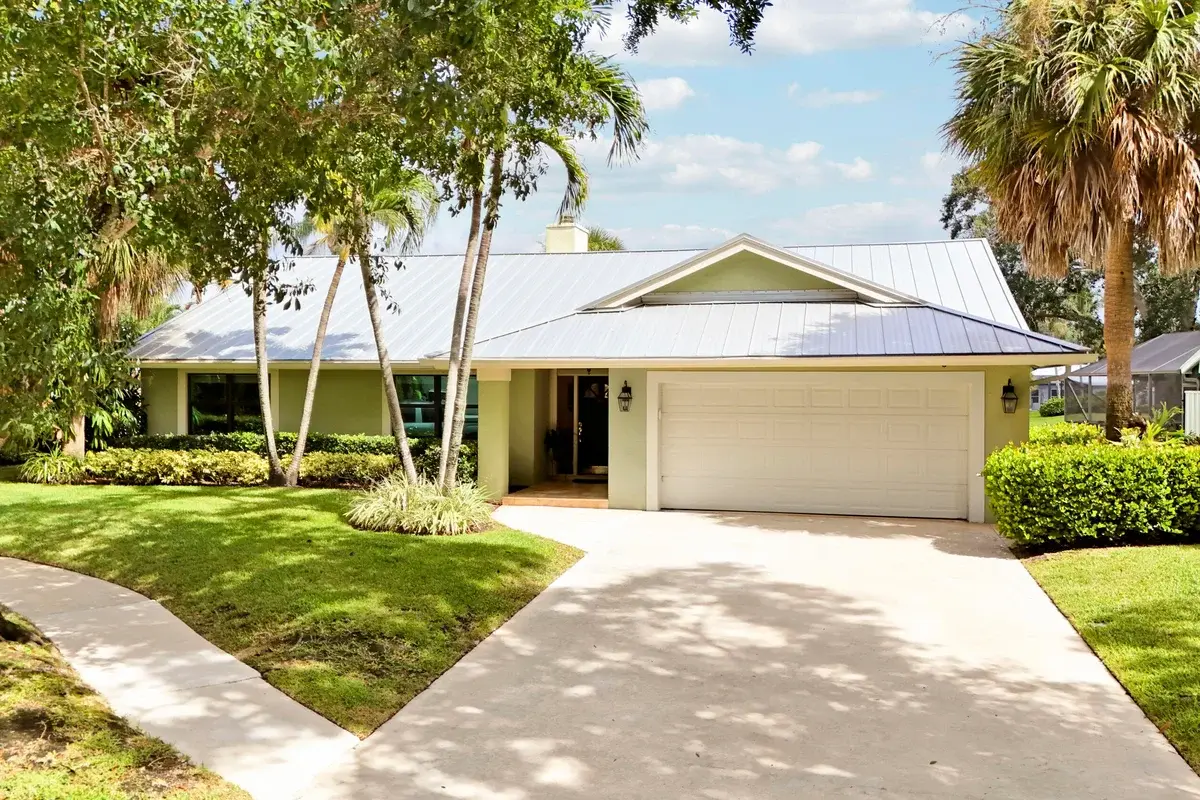 6577 Woodloch Ct, Jupiter: photo 1 of 34