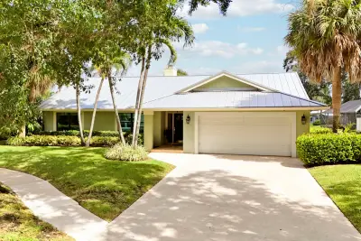 6577 Woodloch Ct, Jupiter: photo 1 of 34