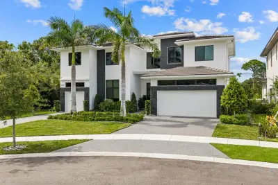 18401 Symphony Ct, Jupiter: photo 1 of 101