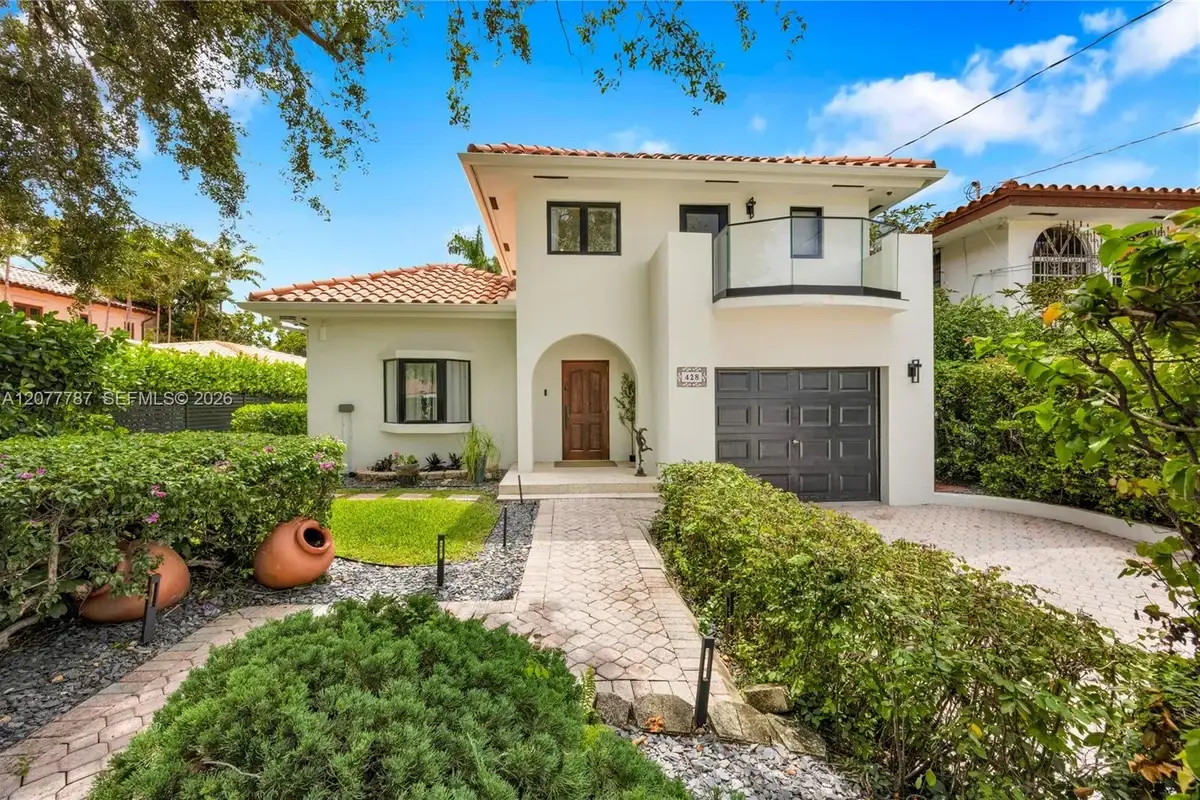 428 SW 19th Rd, Miami: photo 1 of 28