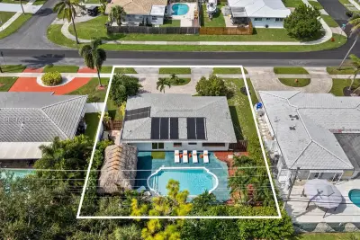 110 SE 5th Ct, Pompano Beach: photo 1 of 36