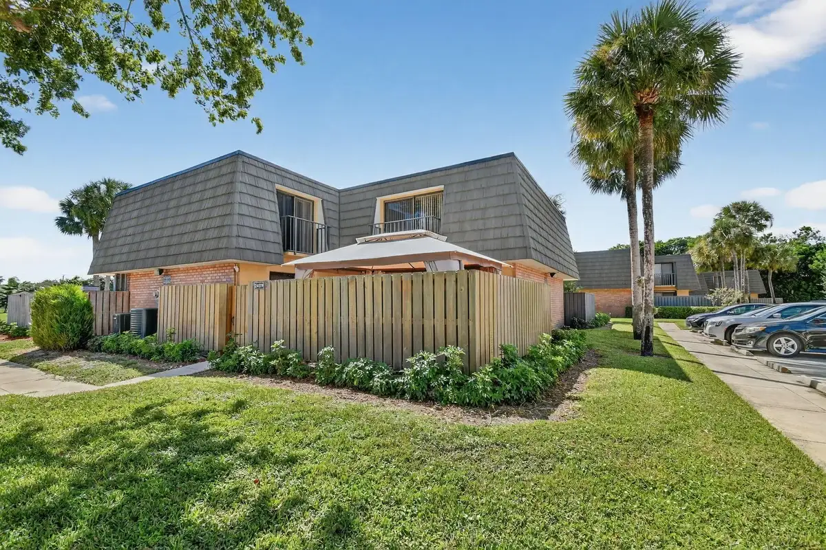 2409 24th Way, West Palm Beach: photo 1 of 45