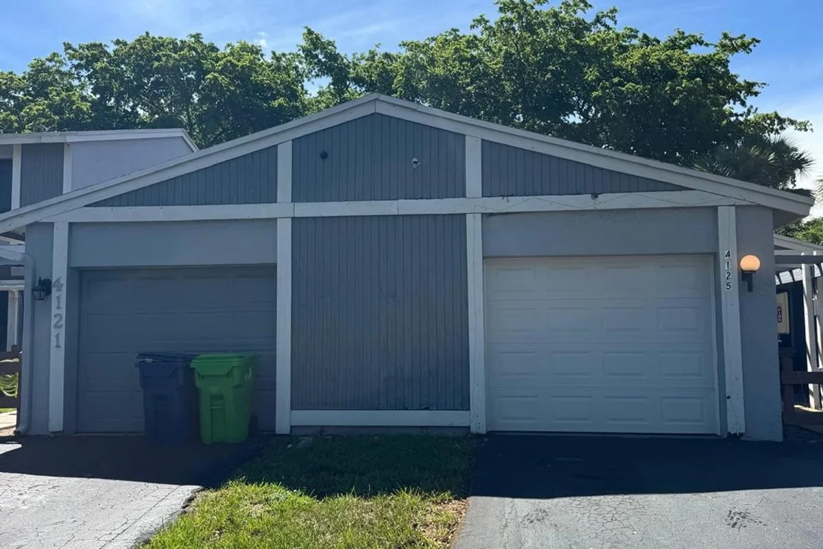 4125 NW 78th Ave, Sunrise: photo 1 of 14