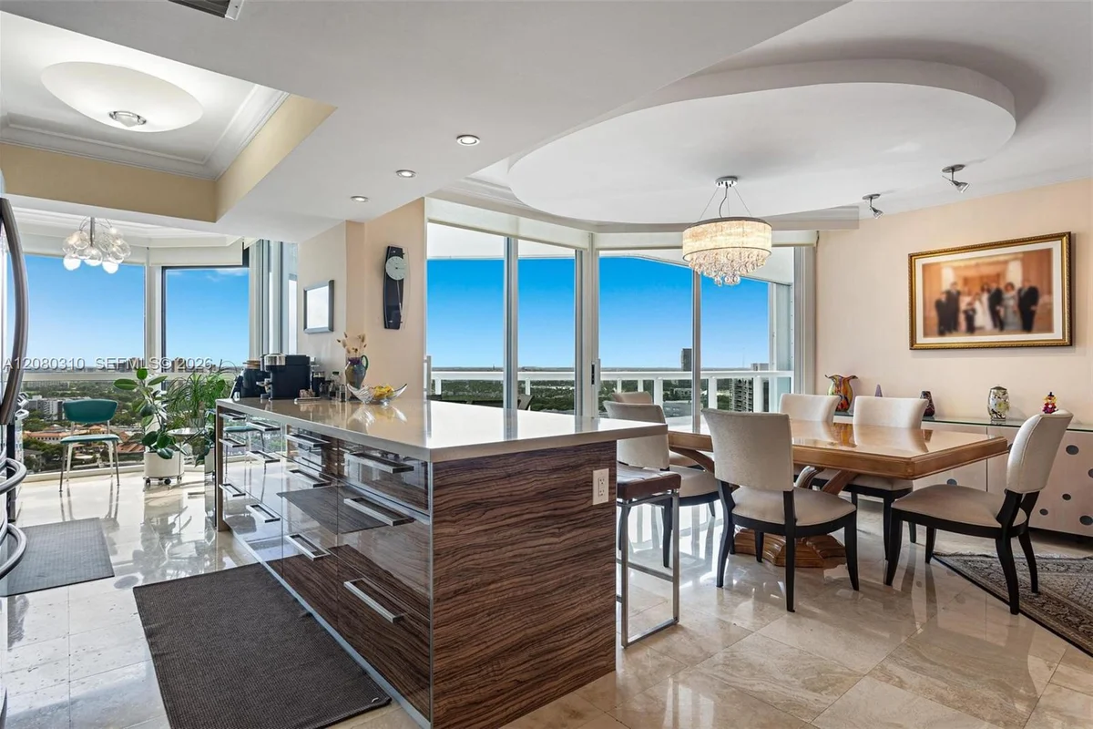21205 Yacht Club Dr #2405, Aventura: photo 1 of 37