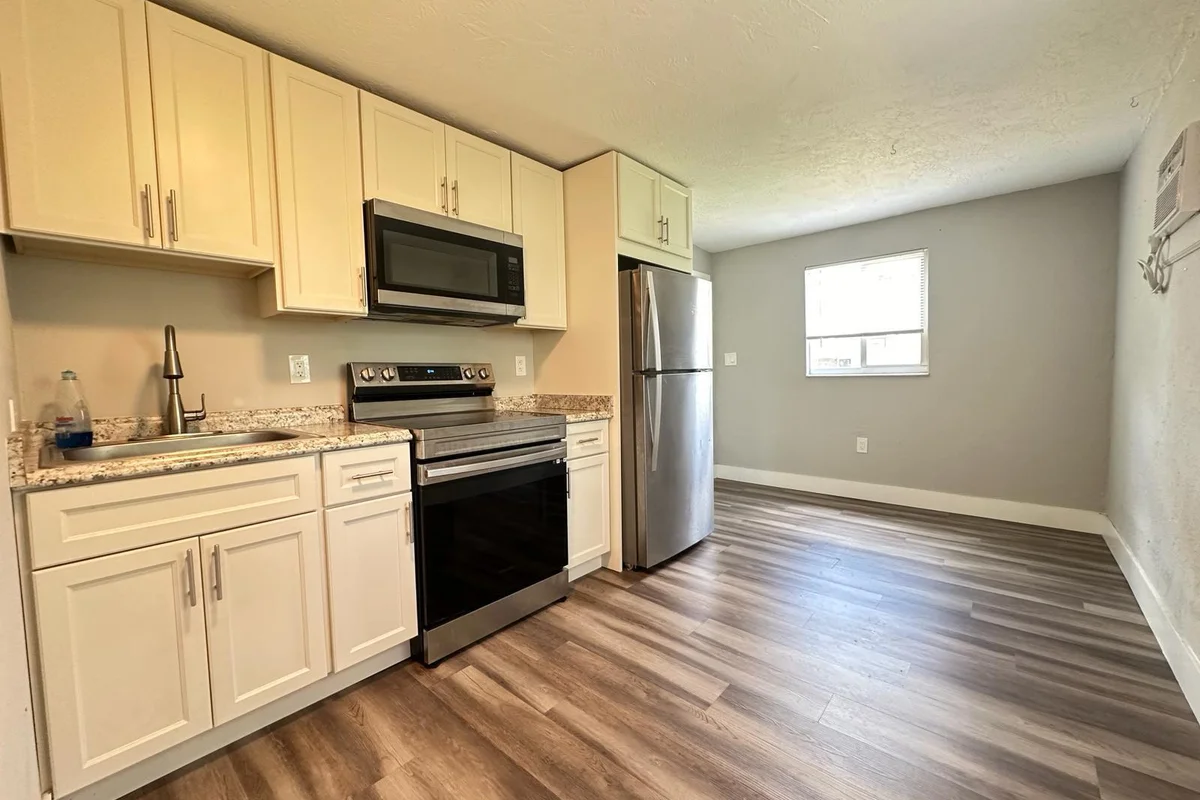 6760 Park St #C, Hollywood: photo 1 of 5