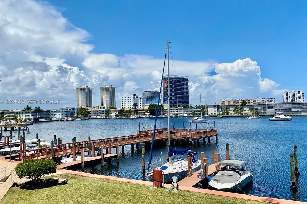 400 Golden Isles Dr #9, Hallandale Beach: photo 1 of 32