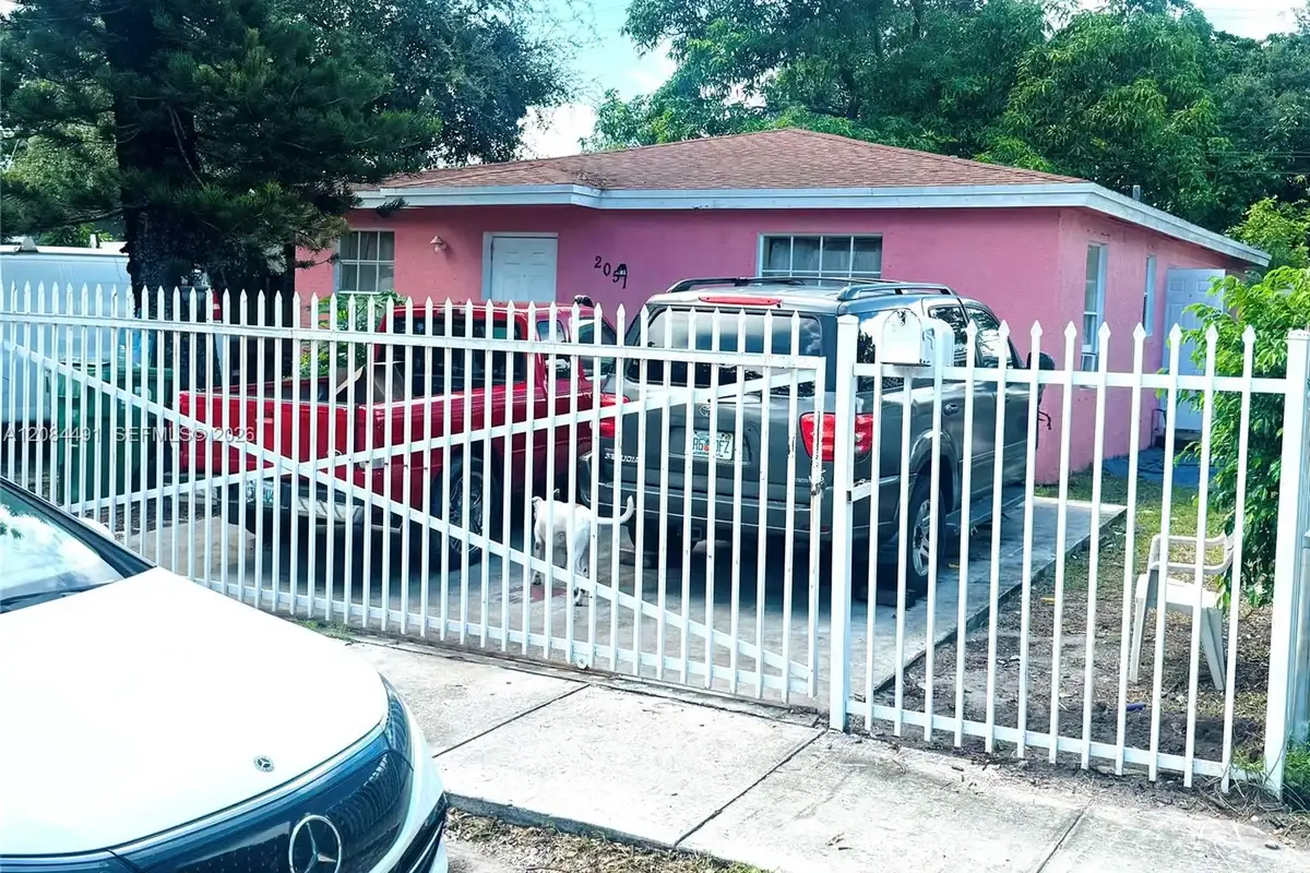 2051 Rutland St, Opa-locka: photo 1 of 1