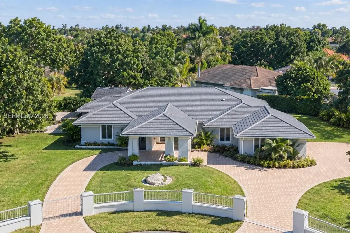 7625 SW 75th Ave, Miami: photo 1 of 48