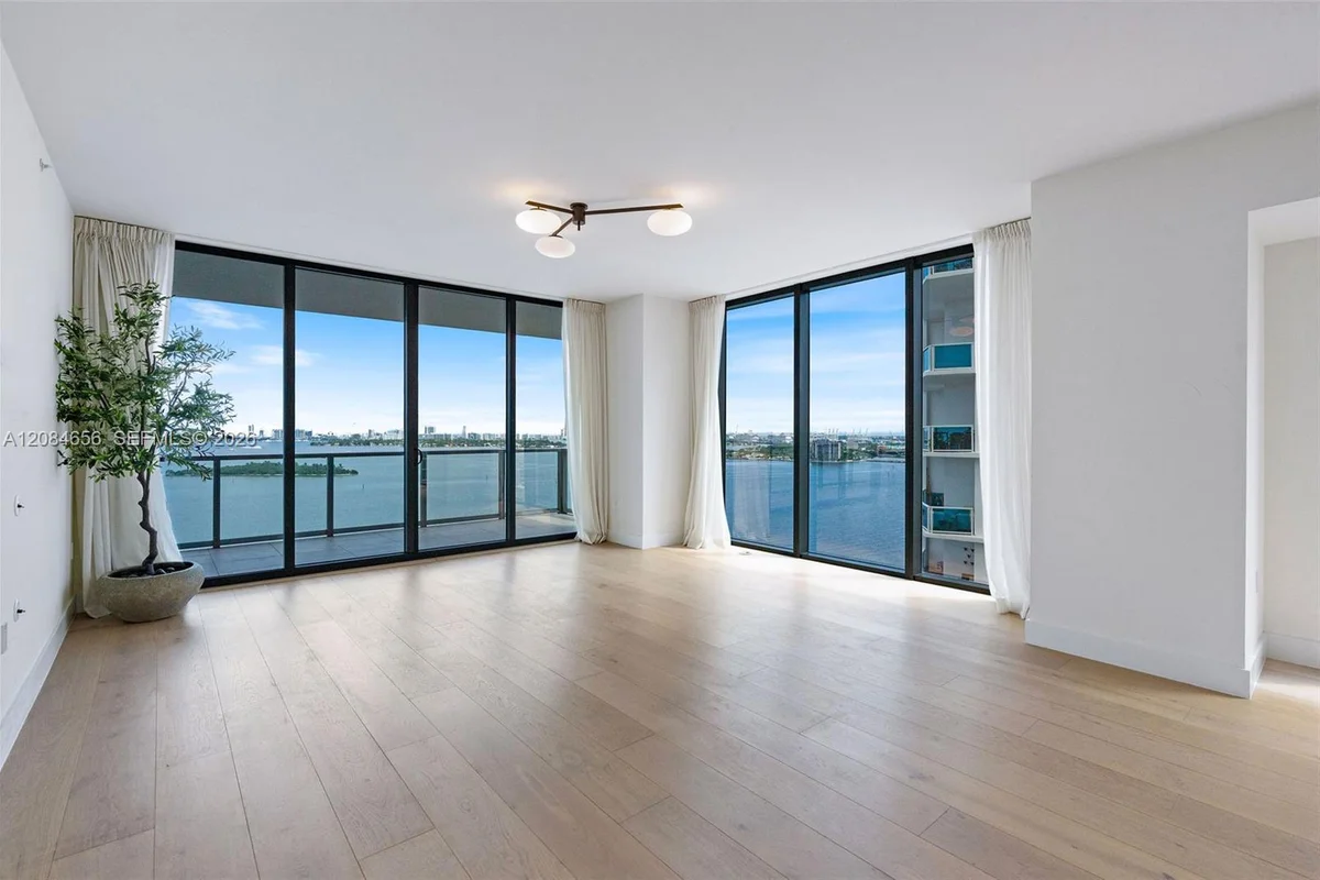 788 NE 23rd St #1501, Miami: photo 1 of 50