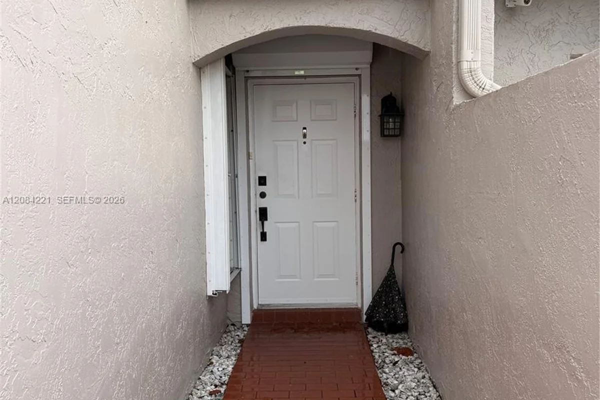 12837 SW 65th Ter, Miami: photo 1 of 40