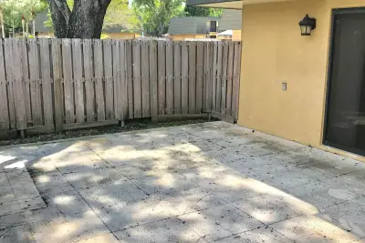 3719 37th Way, West Palm Beach: photo 1 of 11