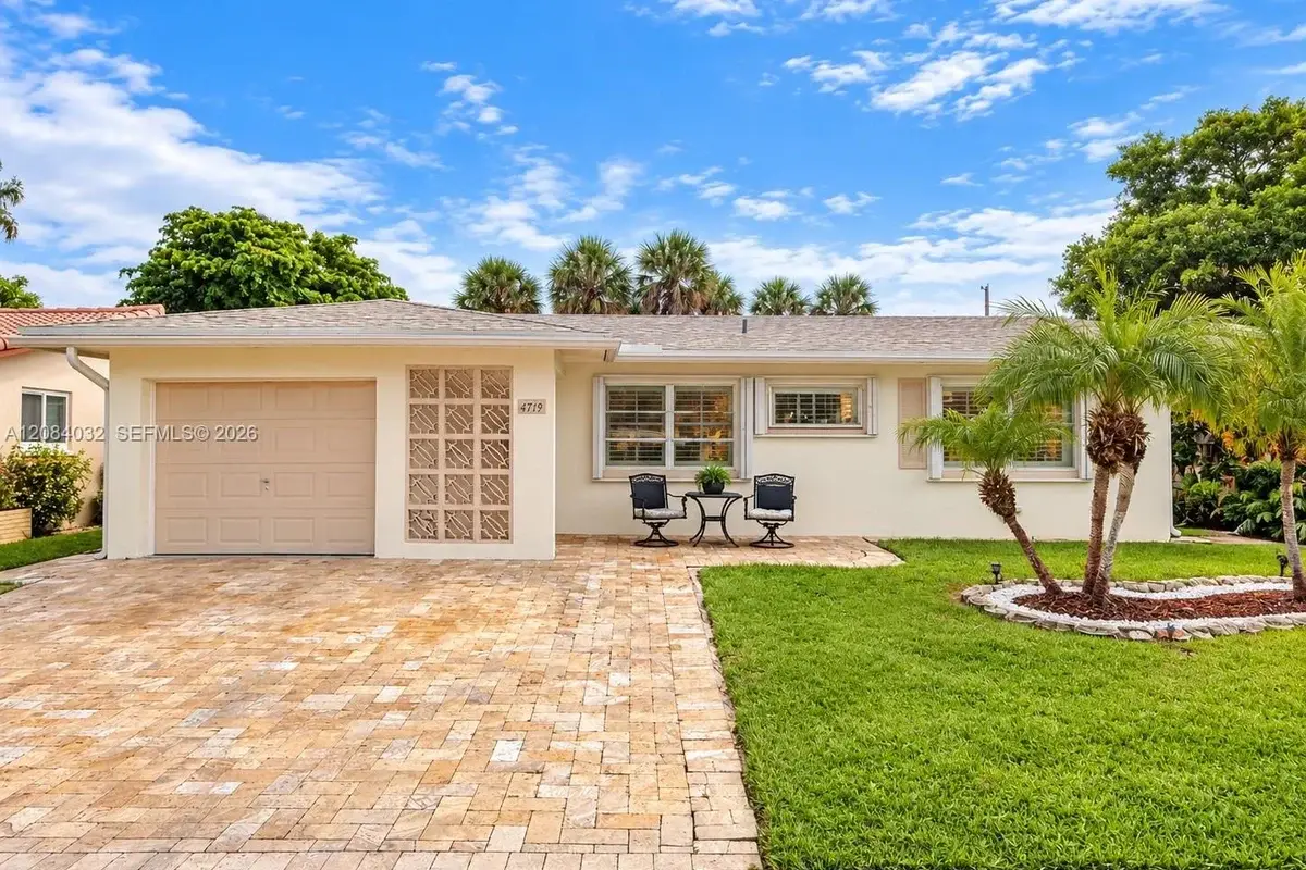 4719 NW 44th Ct, Tamarac: photo 1 of 23