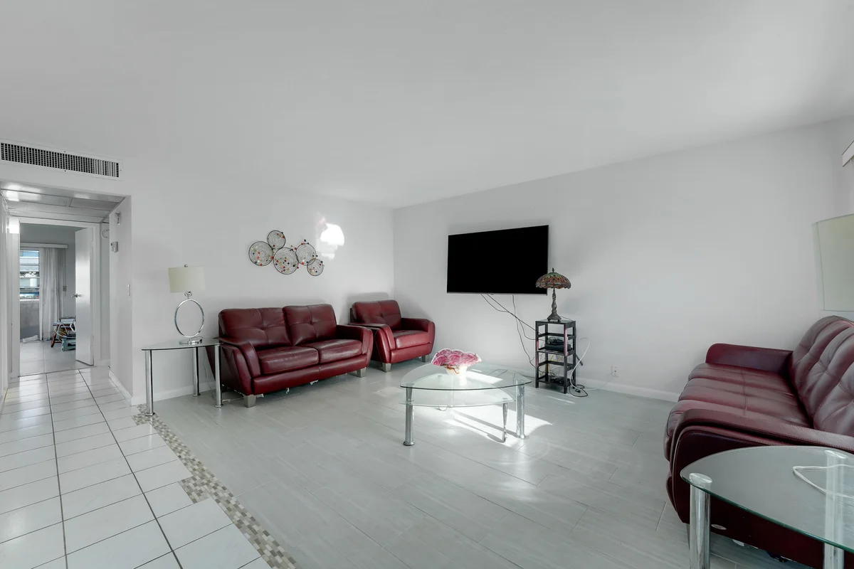 173 Valencia H, Delray Beach: photo 1 of 20