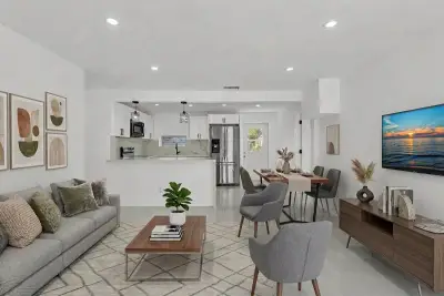 4156 SW 49th Ct, Dania Beach: photo 1 of 44