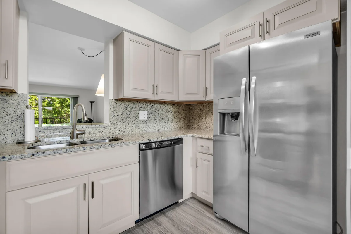 7267 Huntington Ln #403, Delray Beach: photo 1 of 59