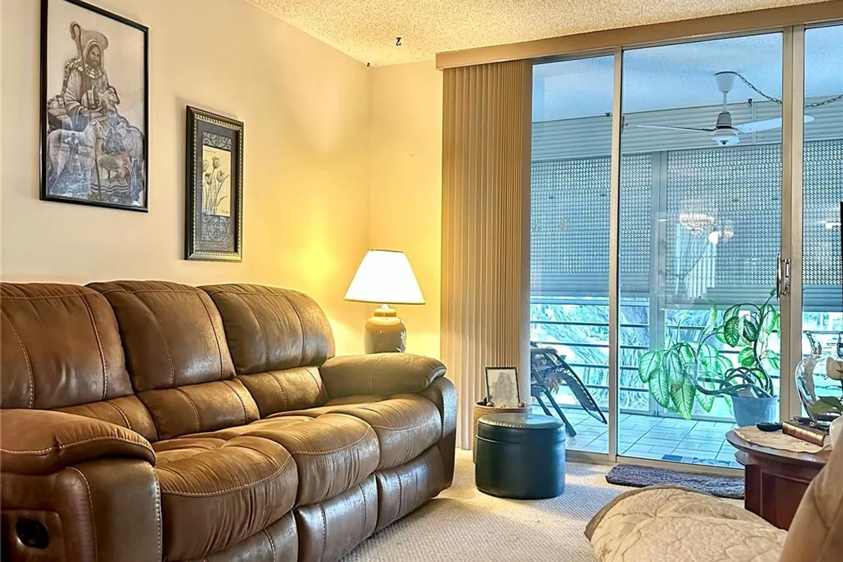 4899 NW 26th Ct #249, Lauderdale Lakes: photo 1 of 20