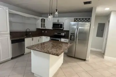 1780 16th Ave N, Lake Worth Beach: photo 1 of 14