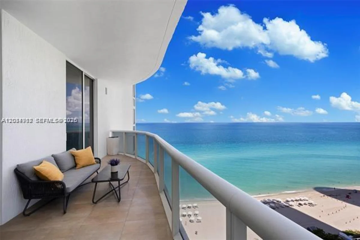15901 Collins Ave #1502, Sunny Isles Beach: photo 1 of 30
