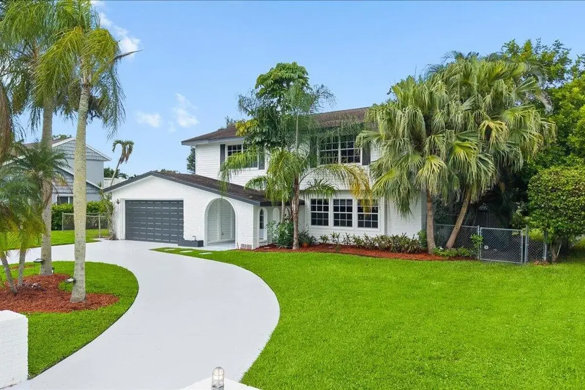 3179 Hoylake Rd, Lake Worth: photo 1 of 53