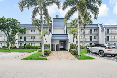 4465 Luxemburg Ct #108, Lake Worth: photo 1 of 39