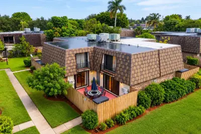 1540 Forest Lakes Cir #D, West Palm Beach: photo 1 of 42