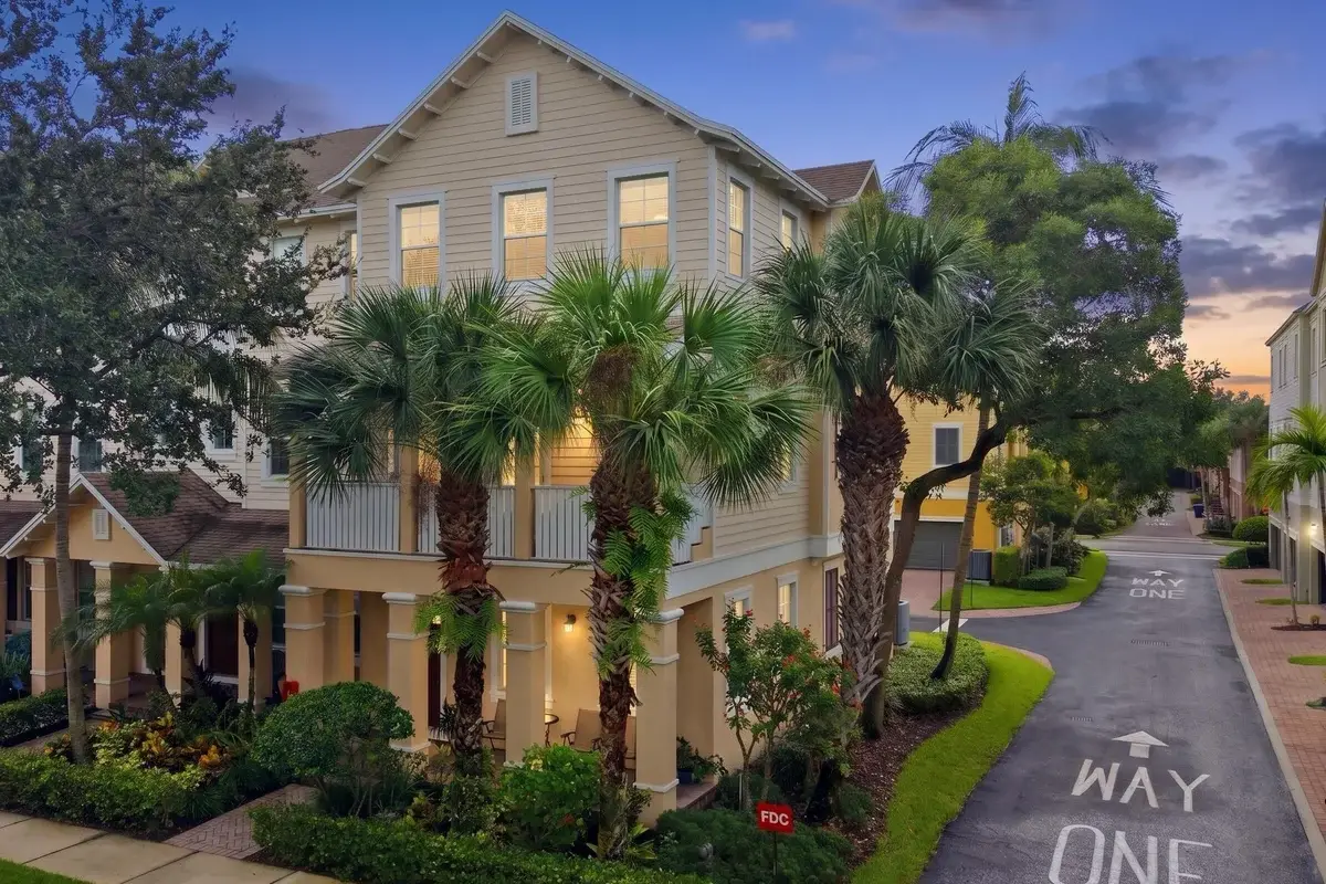 140 Seagrape Dr #108, Jupiter: photo 1 of 35