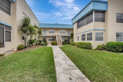 204 Burgundy E, Delray Beach: photo 1 of 61