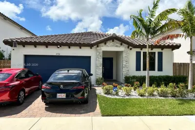 11914 SW 241st St, Homestead: photo 1 of 11
