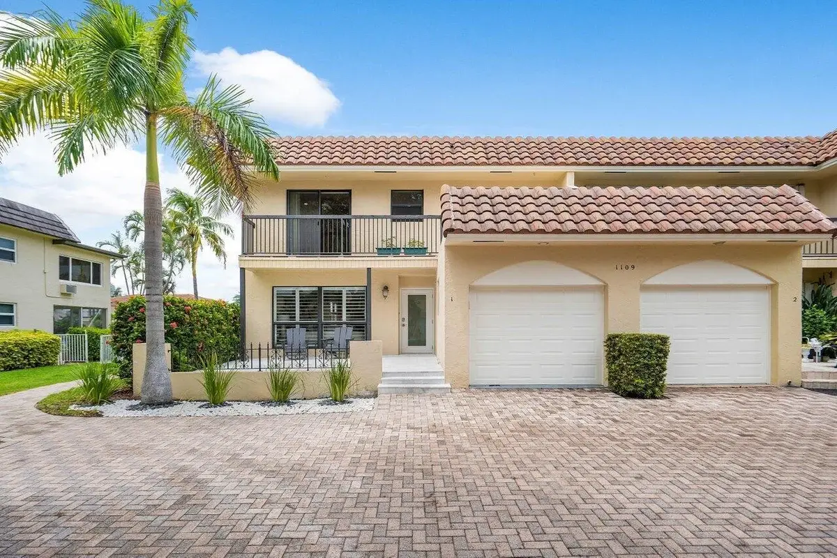 1109 Bel Air Dr #1, Highland Beach: photo 1 of 48