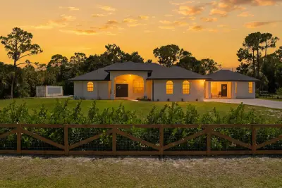 18220 90th St N, Loxahatchee: photo 1 of 101
