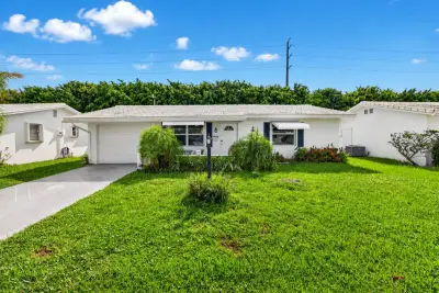 400 SW 8th Pl, Boynton Beach: photo 1 of 83