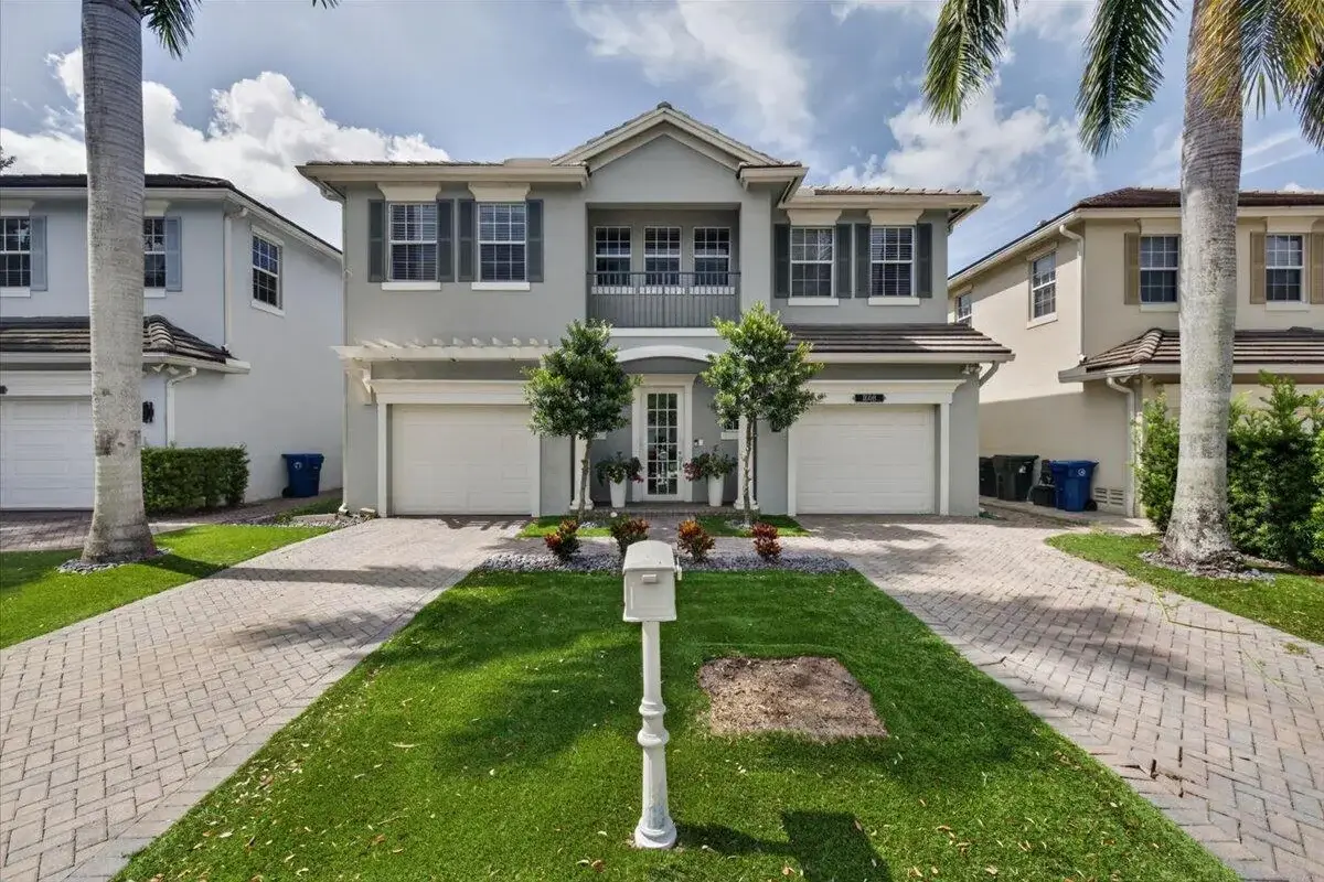 1608 SW 23rd St, Fort Lauderdale: photo 1 of 53