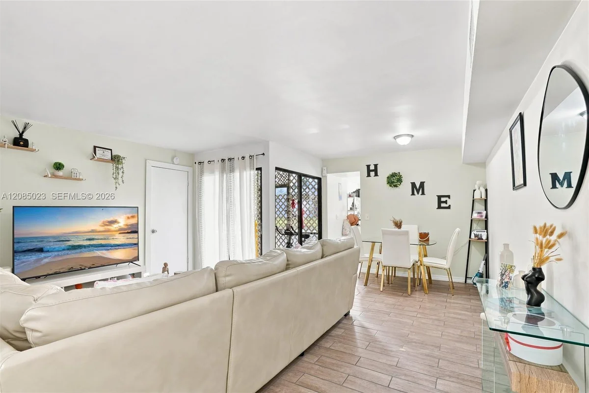 1031 Adams Ave #1031C, Homestead: photo 1 of 28