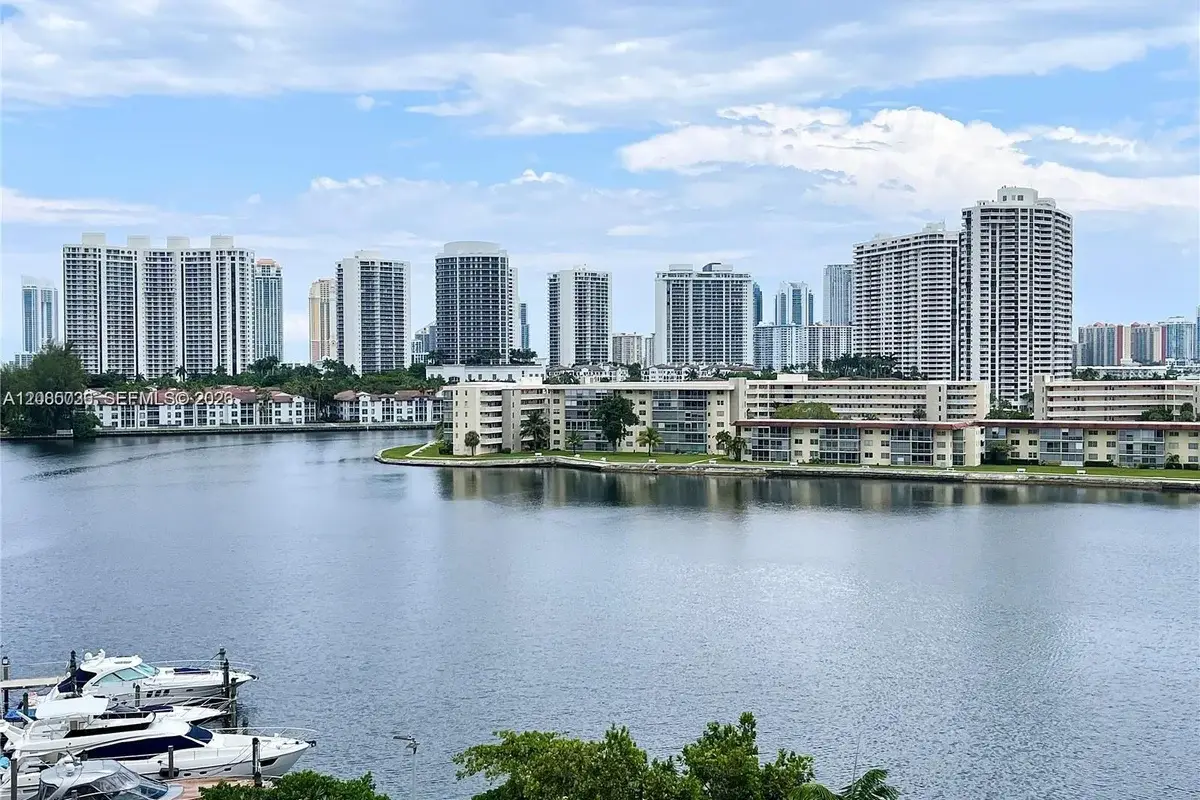 18041 Biscayne Blvd #803, Aventura: photo 1 of 24