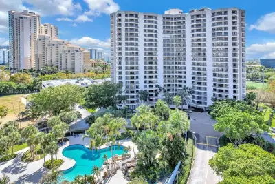 3300 NE 191st St #LP03, Aventura: photo 1 of 34