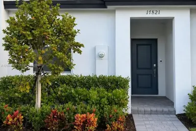 17821 SW 356th Ter, Homestead: photo 1 of 46