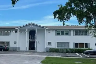 1431 S 14th Ave #119, Hollywood: photo 1 of 38