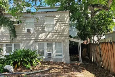 807 SW 4th St, Fort Lauderdale: photo 1 of 6