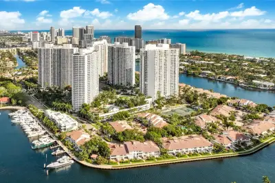 21150 Point Pl #3004, Aventura: photo 1 of 44