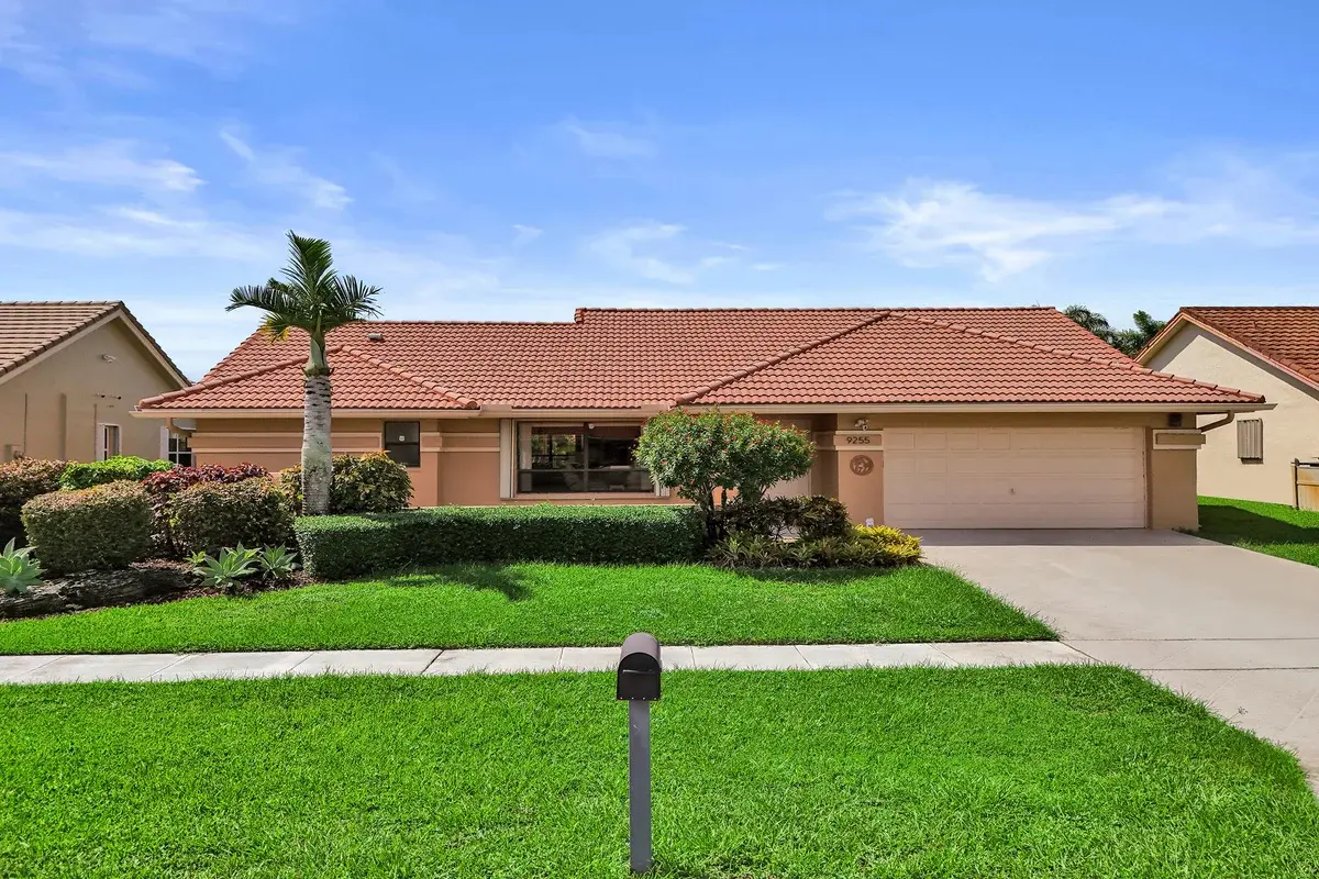 9255 Sun Pointe Dr, Boynton Beach: photo 1 of 46
