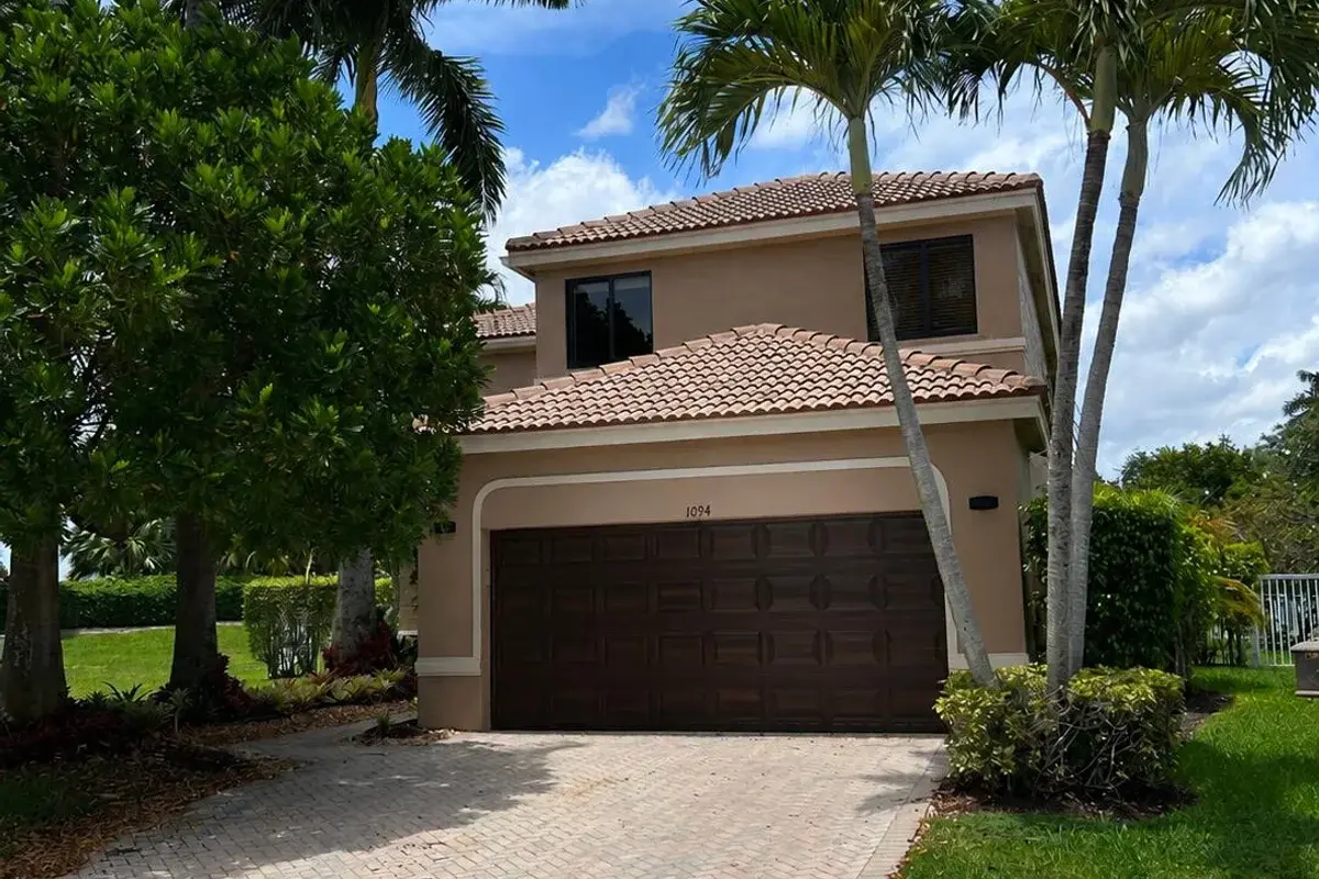 1094 Bluewood Ter, Weston: photo 1 of 6